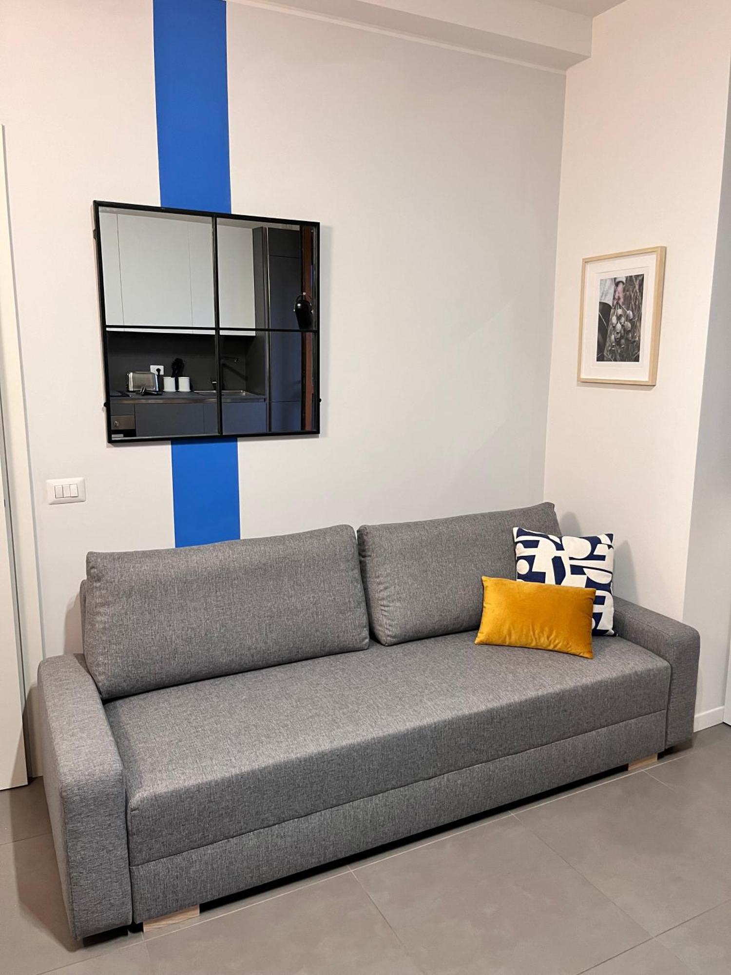 Bruschetti Homestay Milan